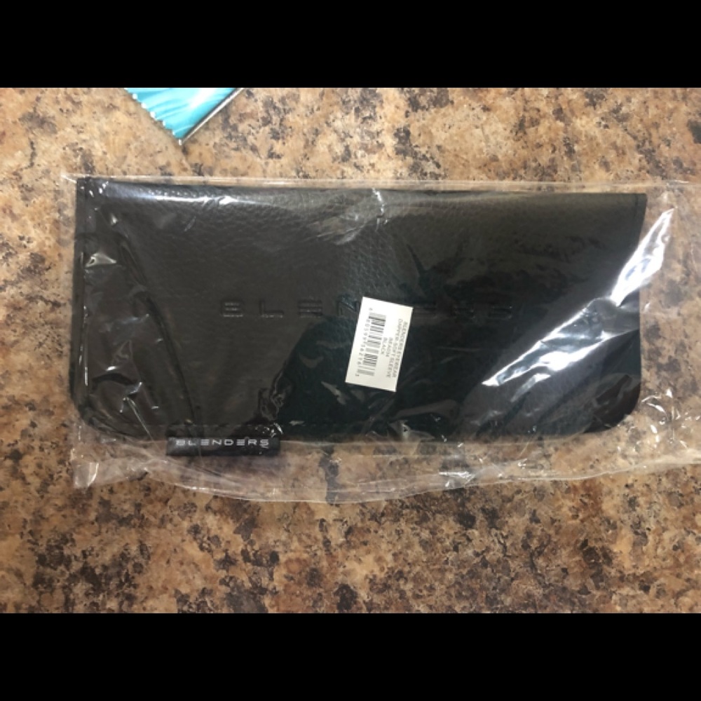 🍍Blenders soft sleeve in dapper black🍍